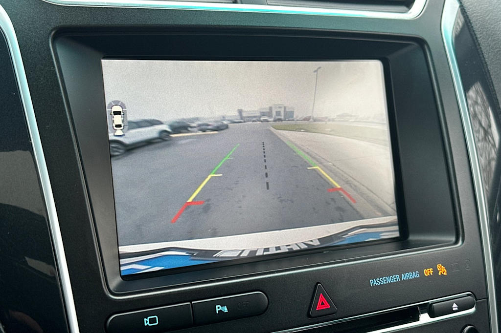 Thumbnail: 2016 Ford Explorer - 25