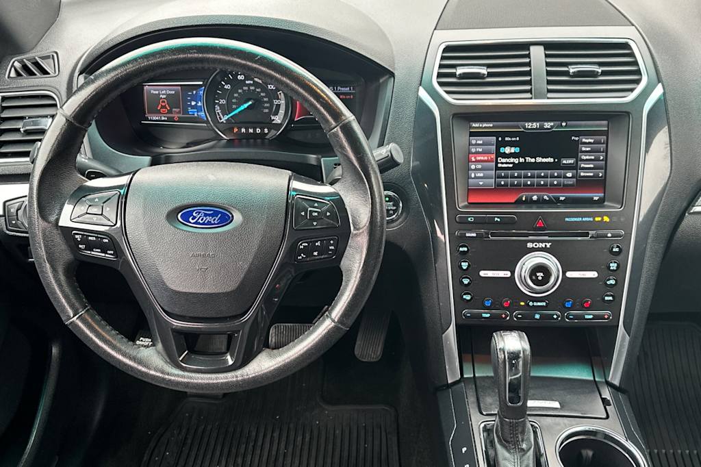 Thumbnail: 2016 Ford Explorer - 10