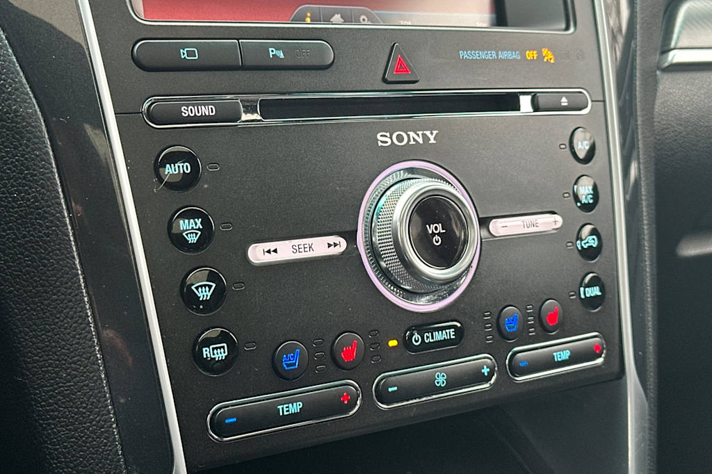 Thumbnail: 2016 Ford Explorer - 26