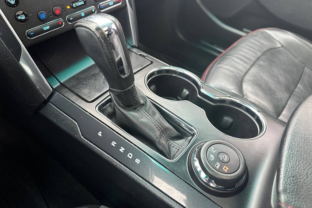 Thumbnail: 2016 Ford Explorer - 13