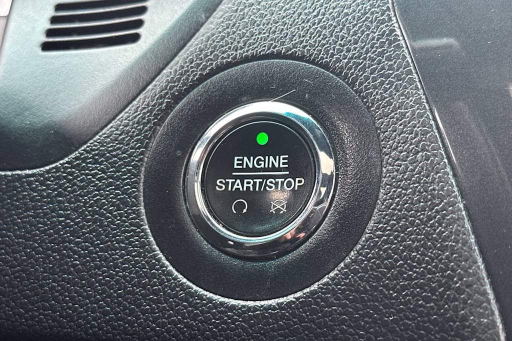 Thumbnail: 2016 Ford Explorer - 27