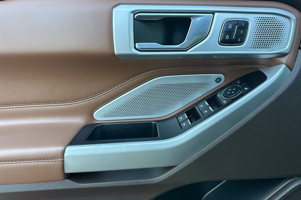 Thumbnail: 2022 Ford Explorer - 21
