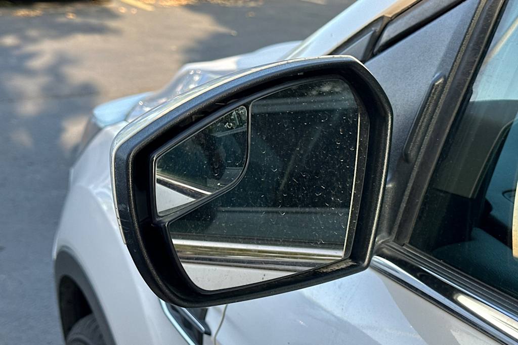 Thumbnail: 2019 Ford Escape - 9