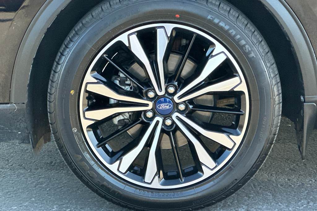 Thumbnail: 2022 Ford Escape - 7