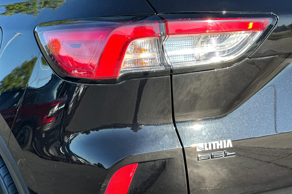 Thumbnail: 2022 Ford Escape - 29