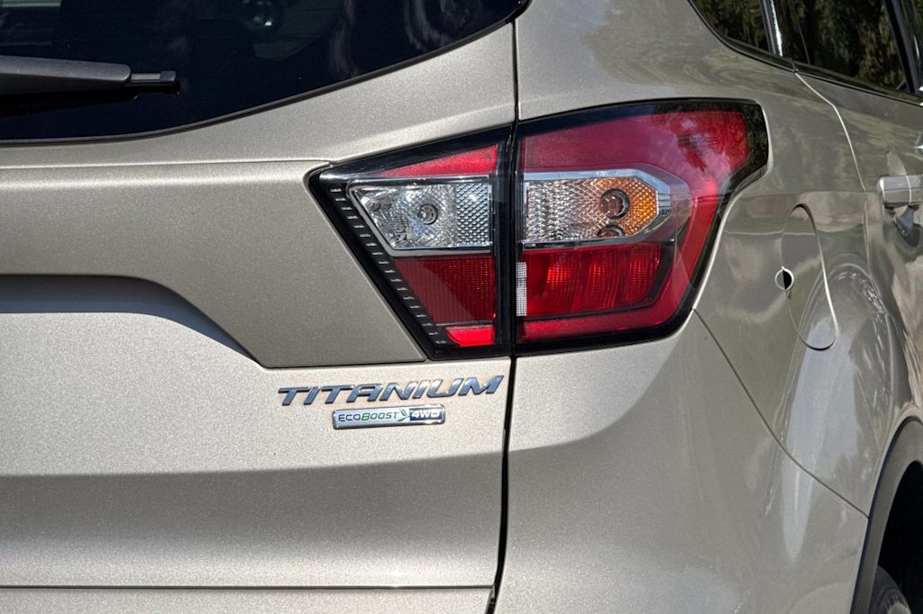 Thumbnail: 2018 Ford Escape - 29