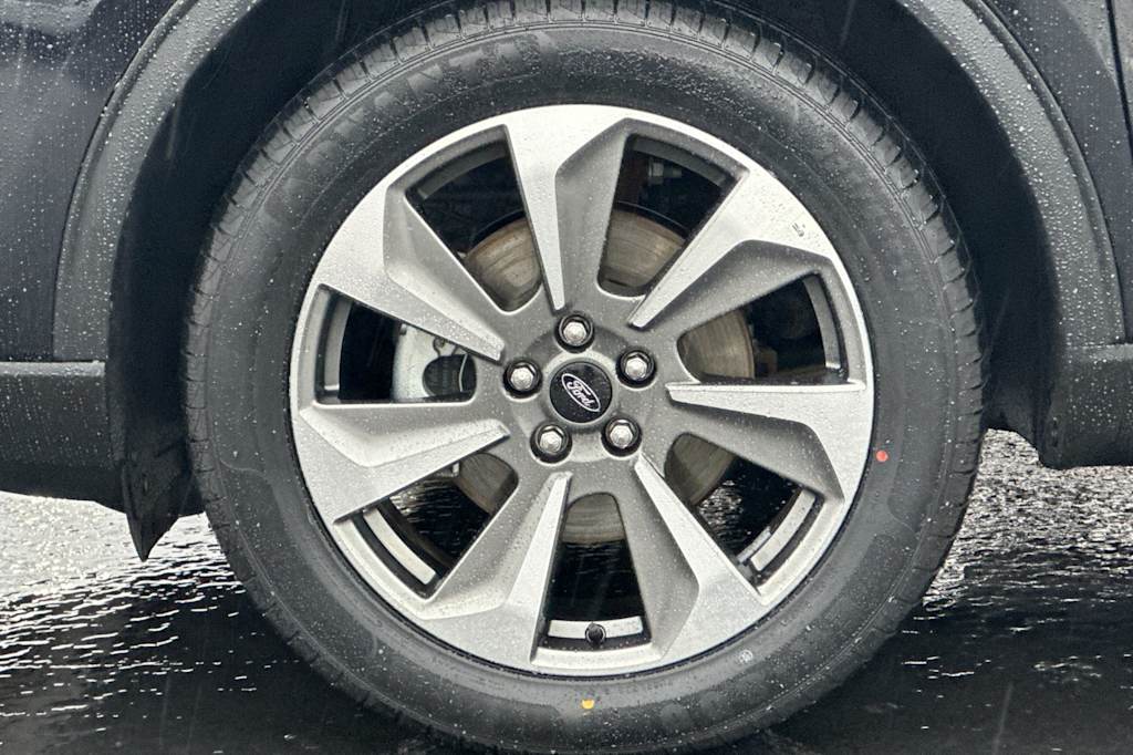 Thumbnail: 2025 Ford Escape - 7