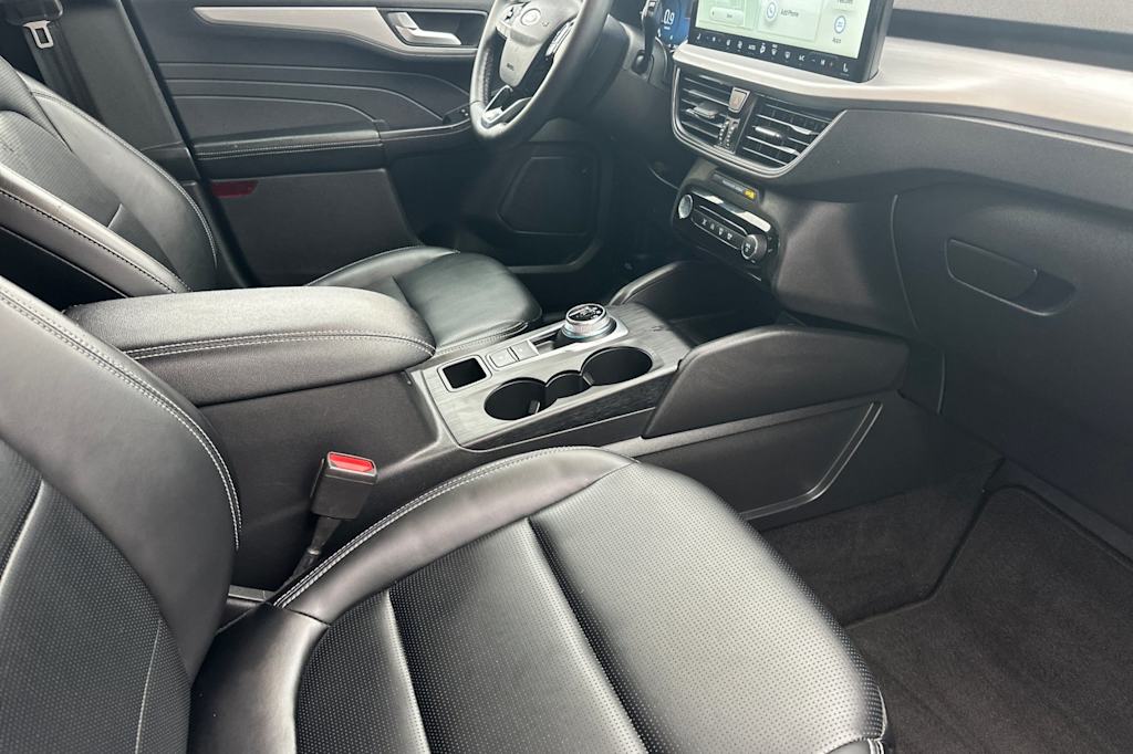 Thumbnail: 2025 Ford Escape - 9