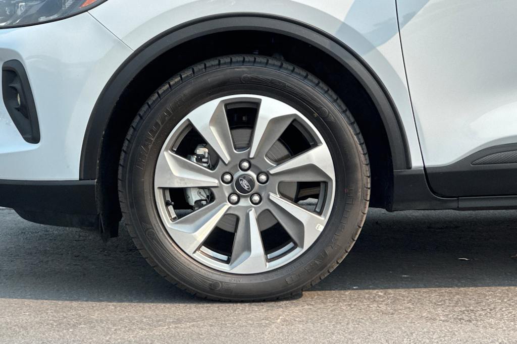 Thumbnail: 2025 Ford Escape - 7