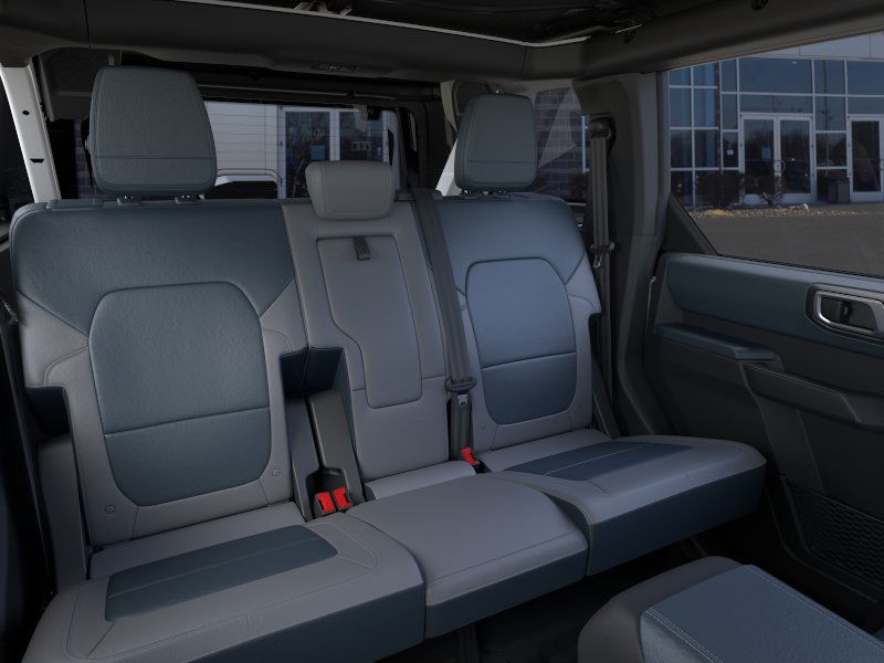 2024 Ford Bronco Outer Banks 9