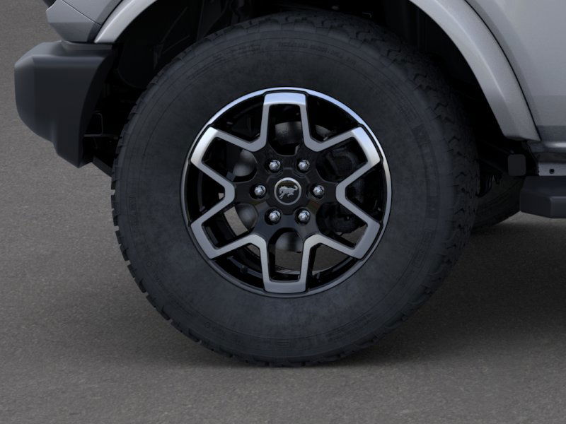 2024 Ford Bronco Outer Banks 6