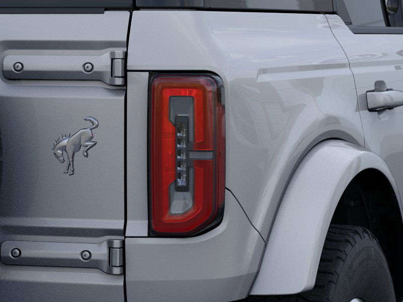 2024 Ford Bronco Outer Banks 24
