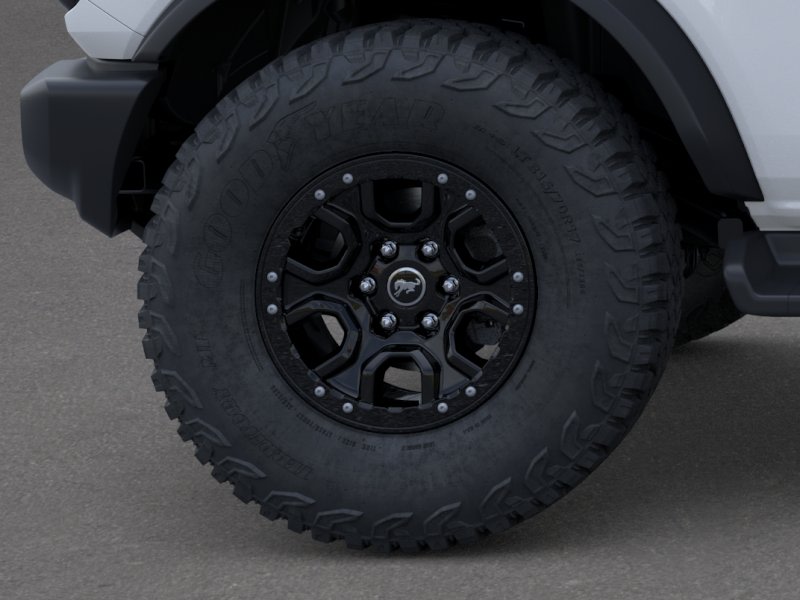 Thumbnail: 2026 Ford Bronco - 5