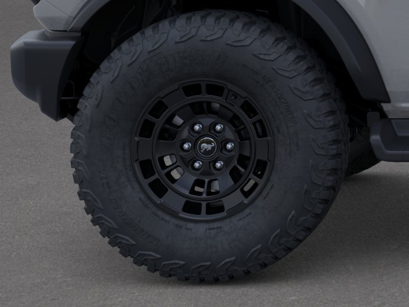 Thumbnail: 2026 Ford Bronco - 5