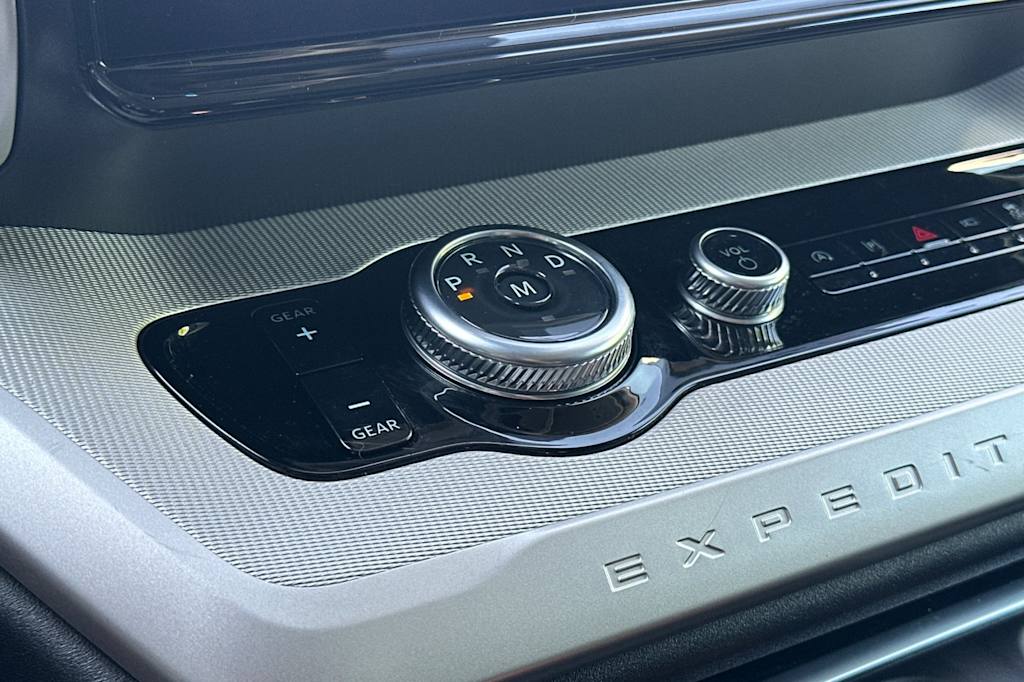 Thumbnail: 2025 Ford Expedition MAX - 7