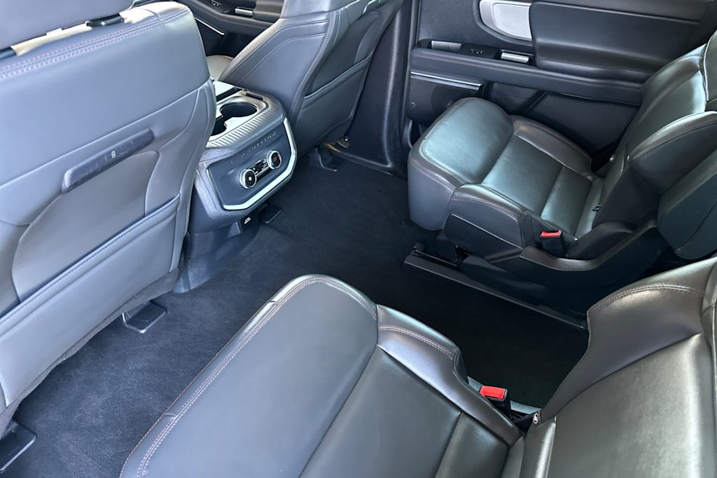 Thumbnail: 2025 Ford Expedition - 16