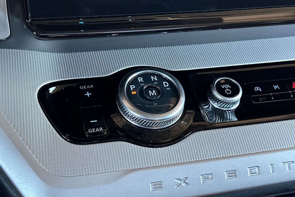 Thumbnail: 2025 Ford Expedition - 25