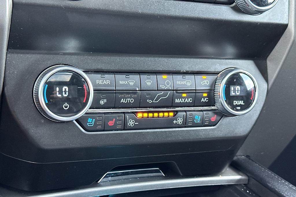 2020 Ford Expedition XLT - Photo 25