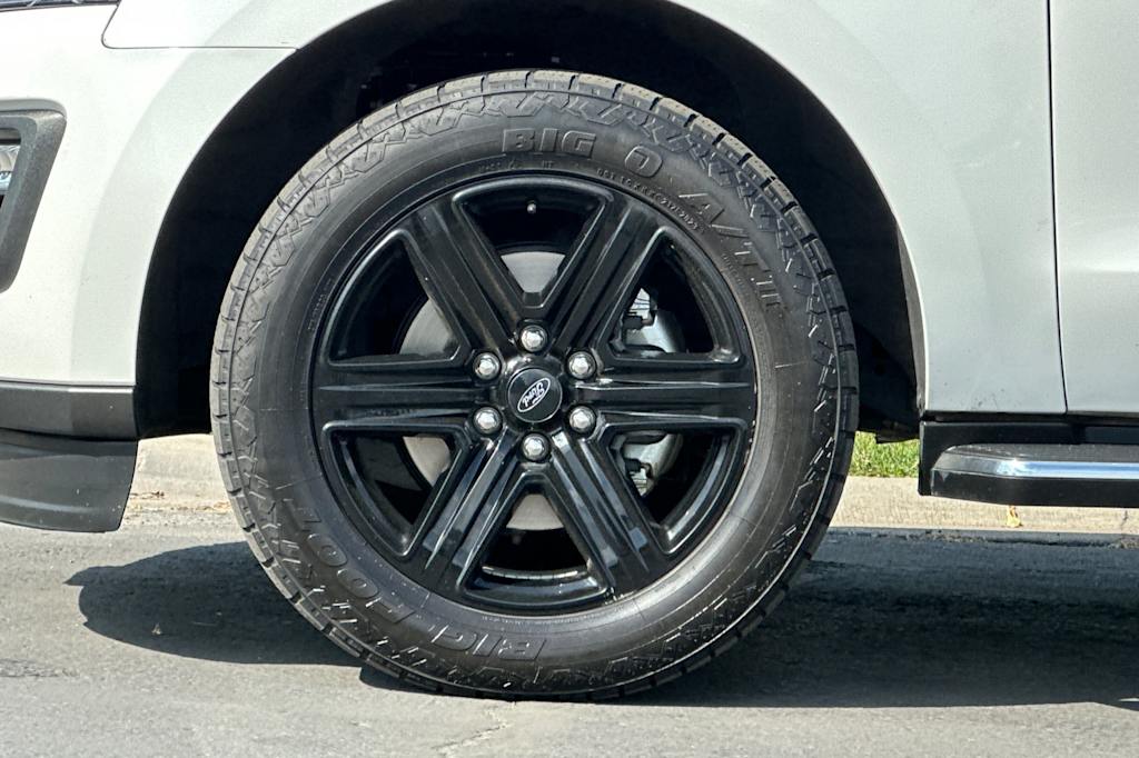 2020 Ford Expedition XLT - Photo 7