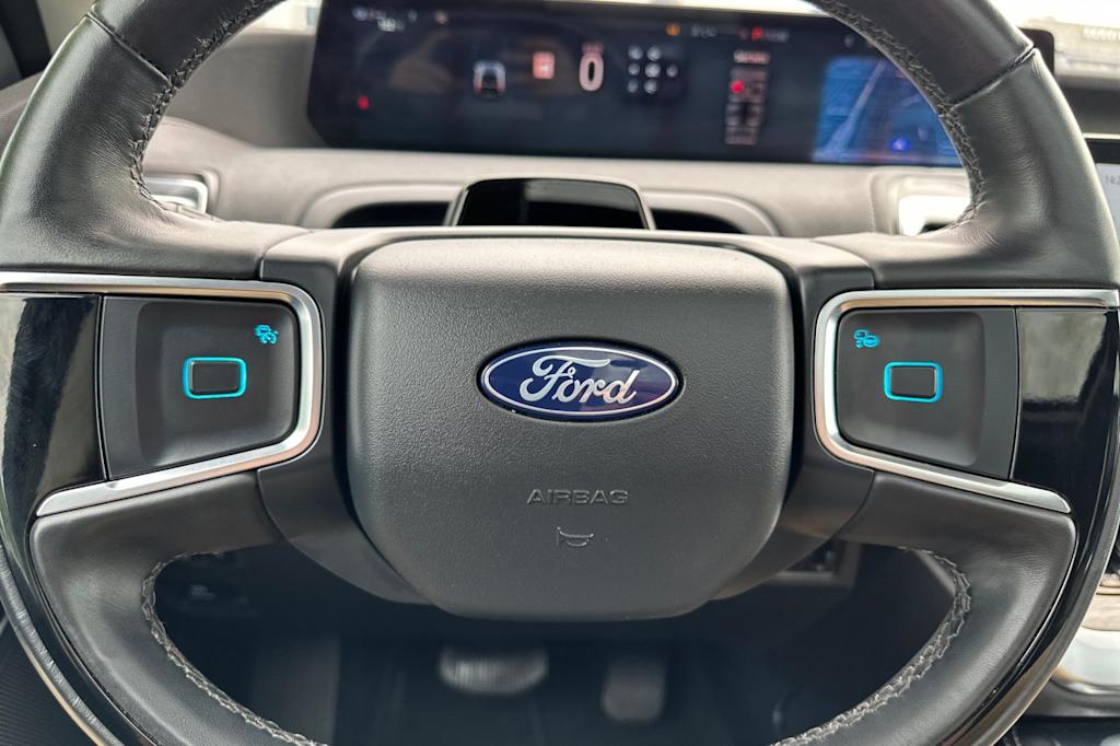 Thumbnail: 2025 Ford Expedition - 27