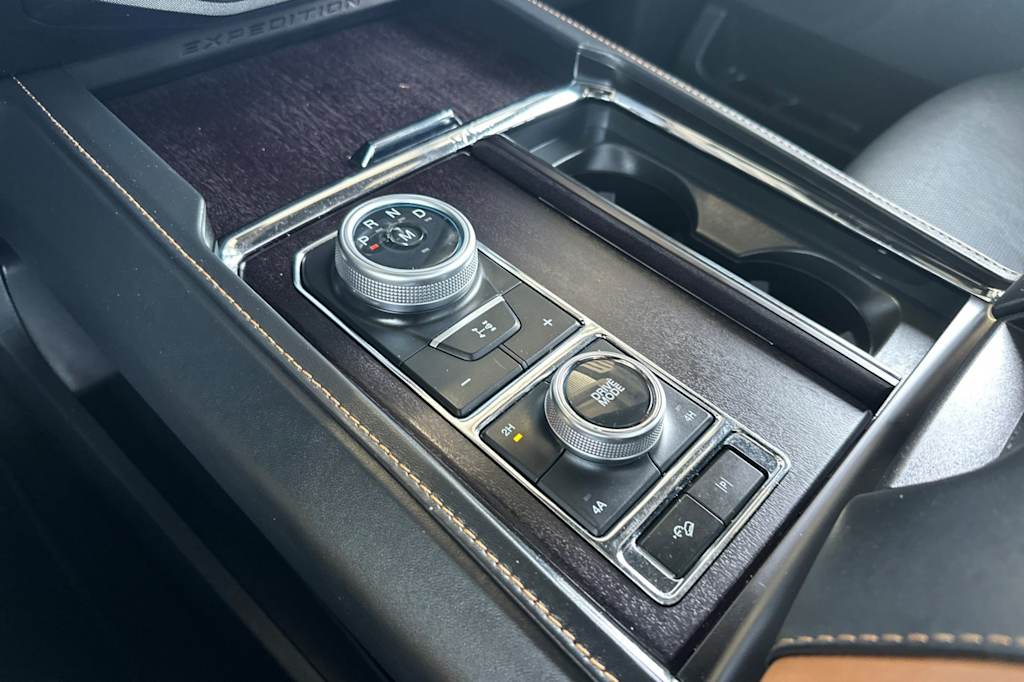 Thumbnail: 2023 Ford Expedition - 12