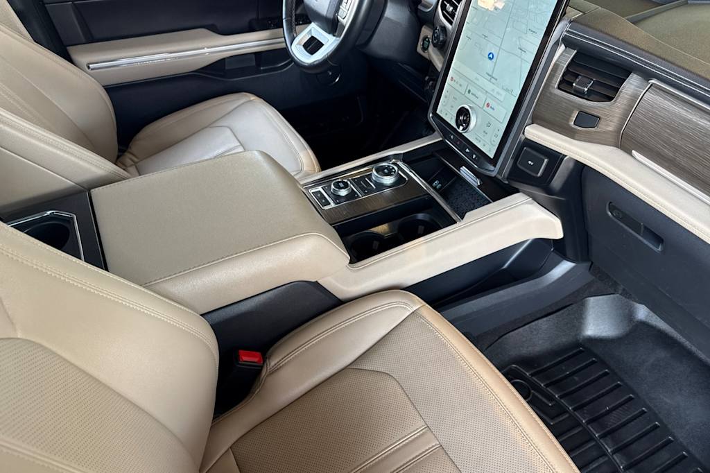 Thumbnail: 2024 Ford Expedition - 9