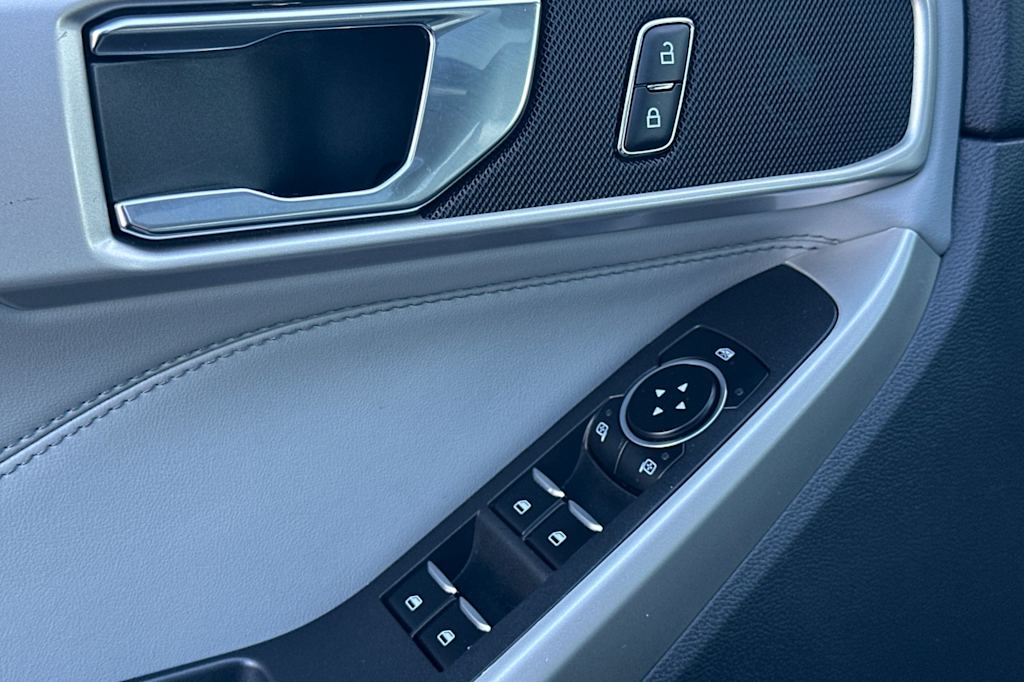 Thumbnail: 2023 Ford Explorer - 21