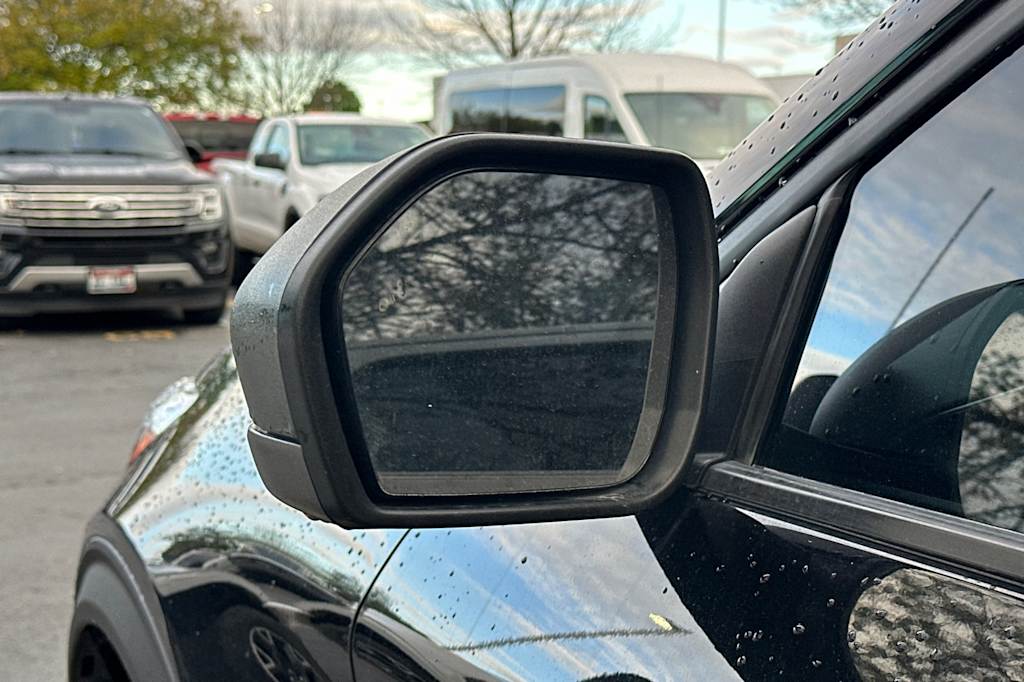 Thumbnail: 2021 Ford Explorer - 9