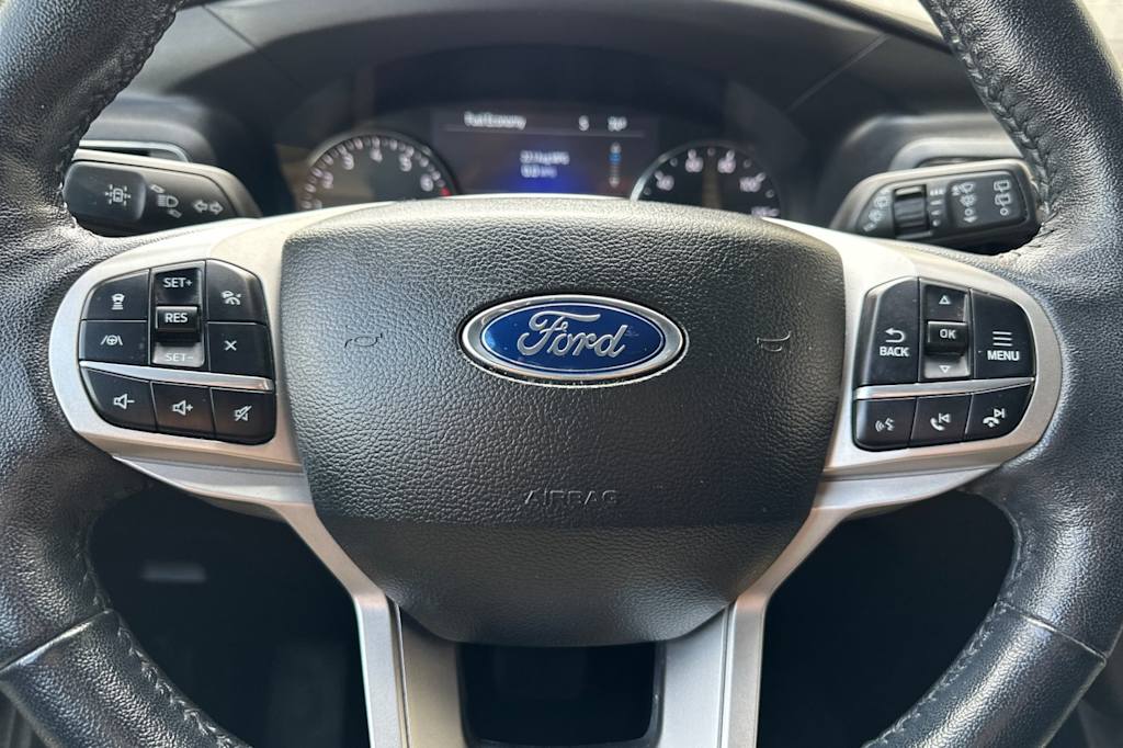 Thumbnail: 2022 Ford Explorer - 26