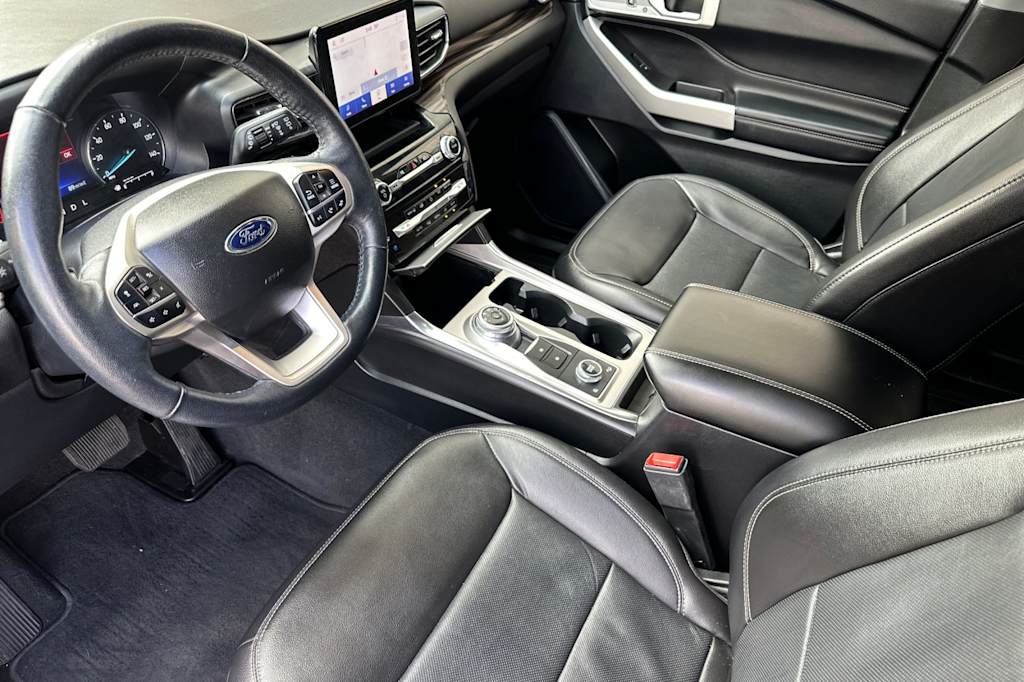 Thumbnail: 2022 Ford Explorer - 8