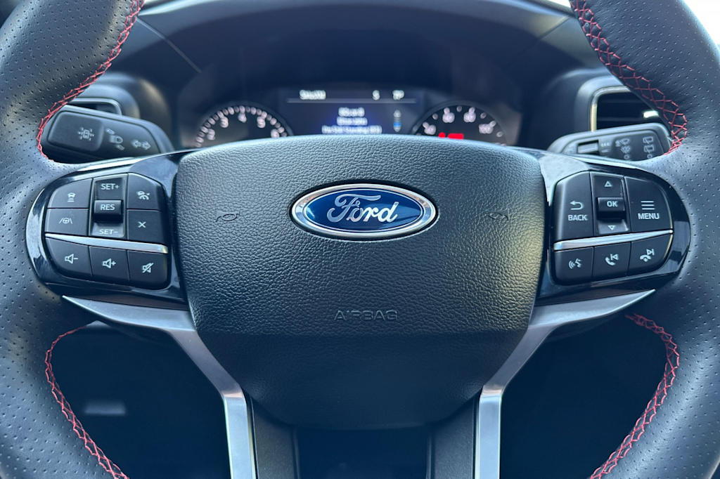 Thumbnail: 2024 Ford Explorer - 28