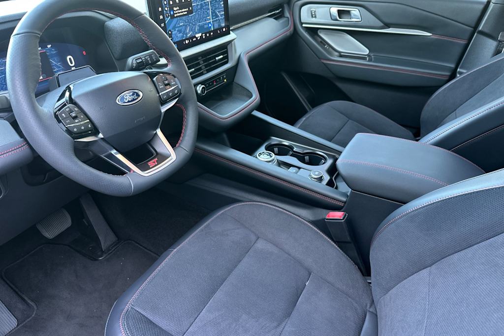Thumbnail: 2026 Ford Explorer - 8