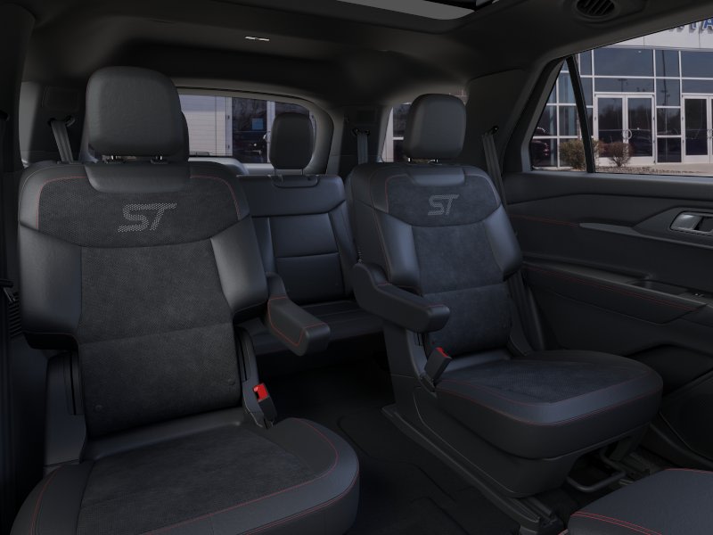 2026 Ford Explorer ST - Photo 10
