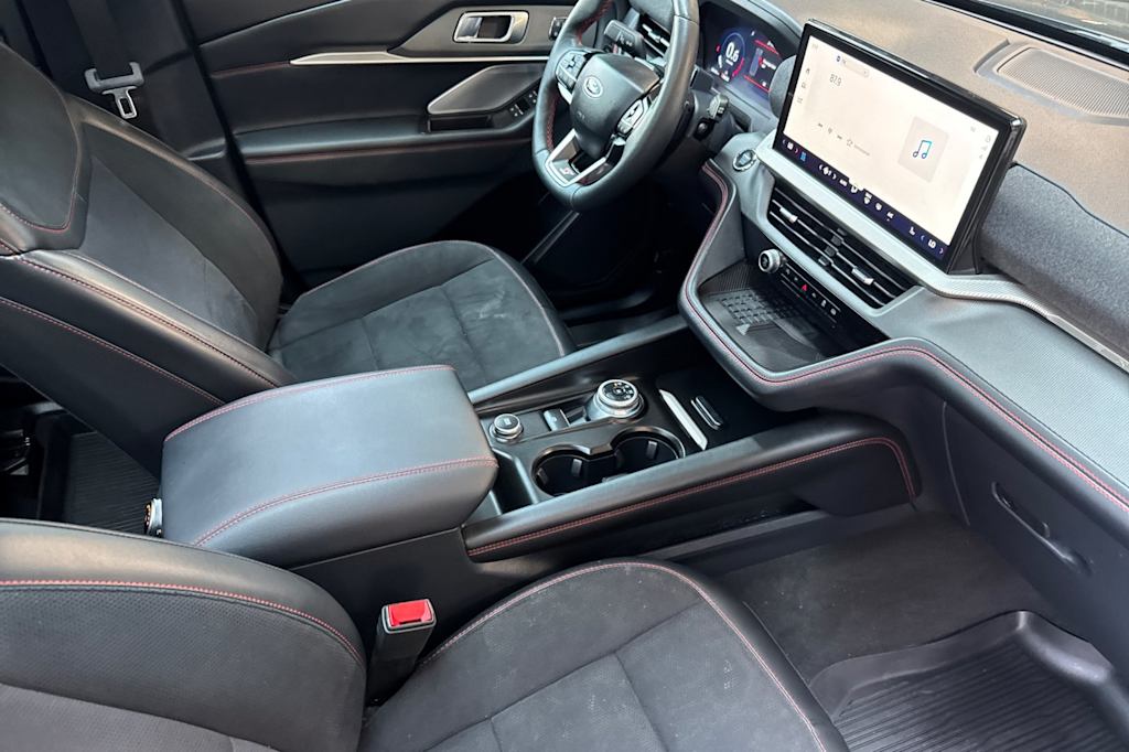 Thumbnail: 2025 Ford Explorer - 9
