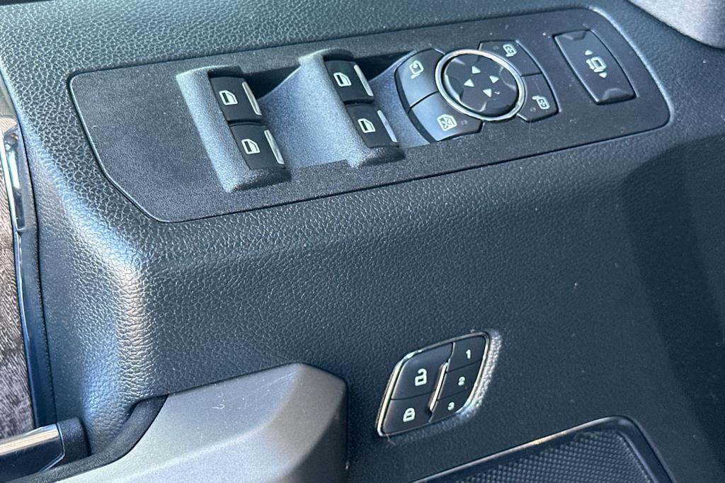 Thumbnail: 2019 Ford F-350 - 19