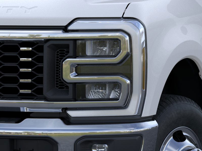 Thumbnail: 2025 Ford F-350 - 19