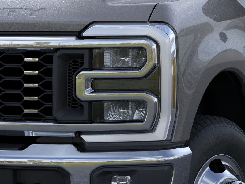 Thumbnail: 2025 Ford F-350 - 19