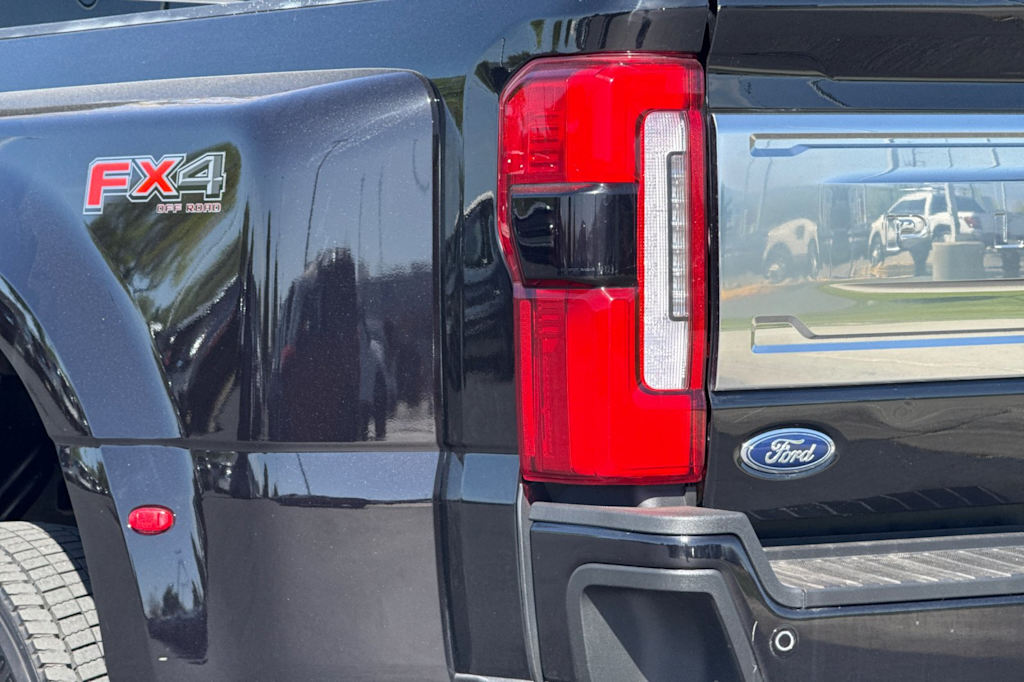 Thumbnail: 2023 Ford F-450 - 28