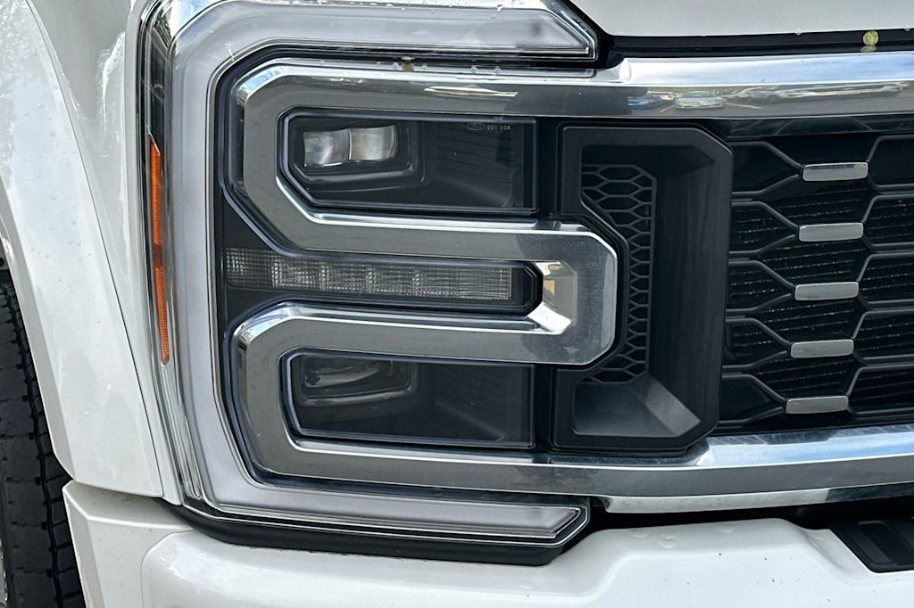 Thumbnail: 2023 Ford F-450 - 10