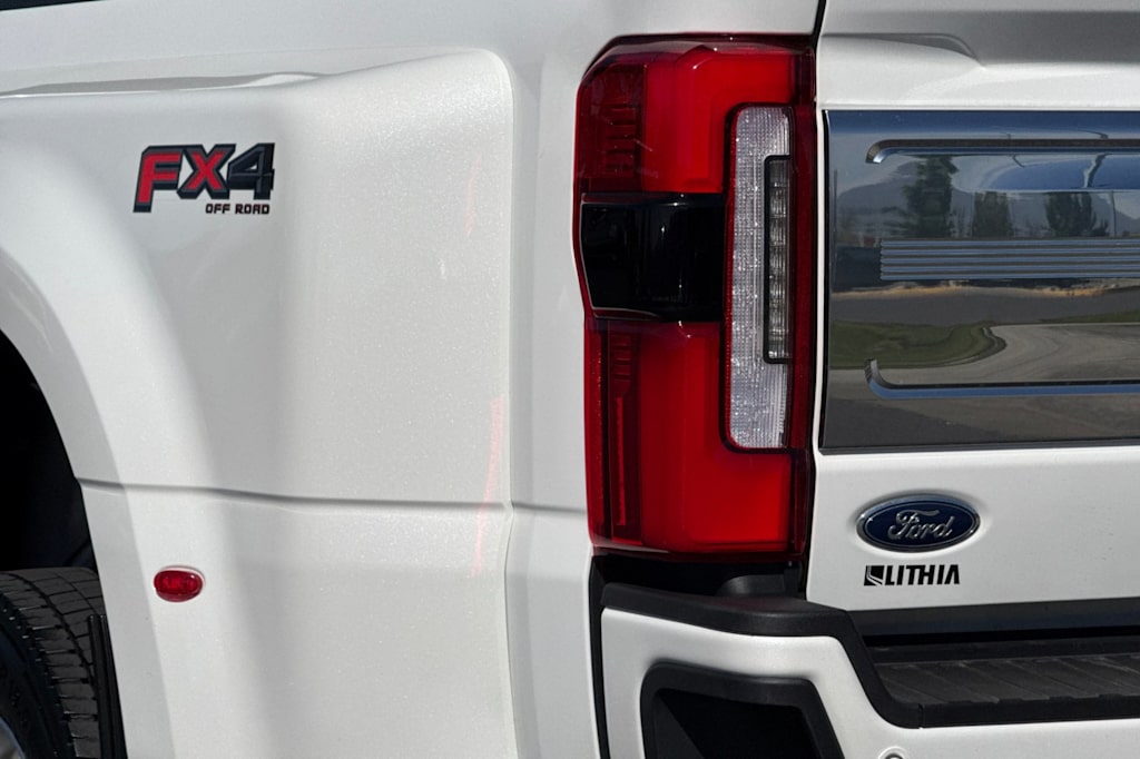 Thumbnail: 2023 Ford F-450 - 28