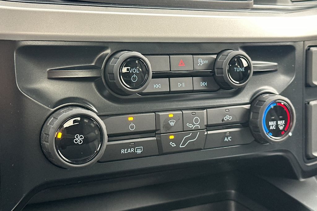 Thumbnail: 2025 Ford F-450 - 23