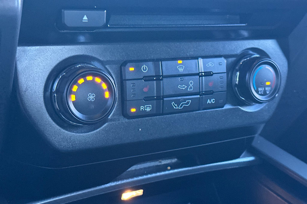 Thumbnail: 2015 Ford F-150 - 23