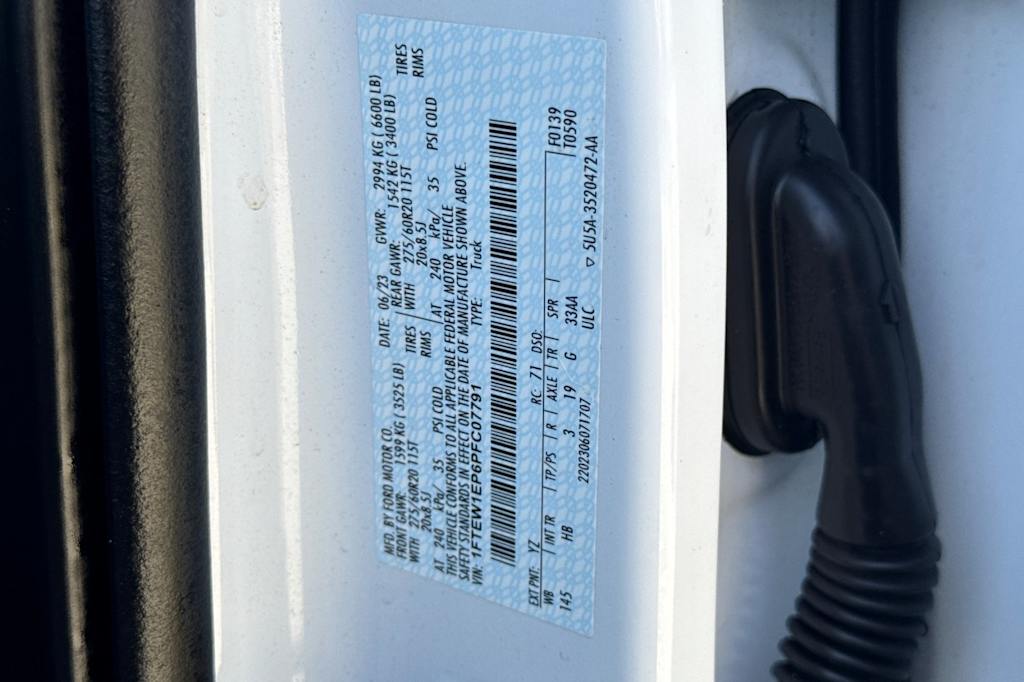 2023 Ford F-150 Lariat 14