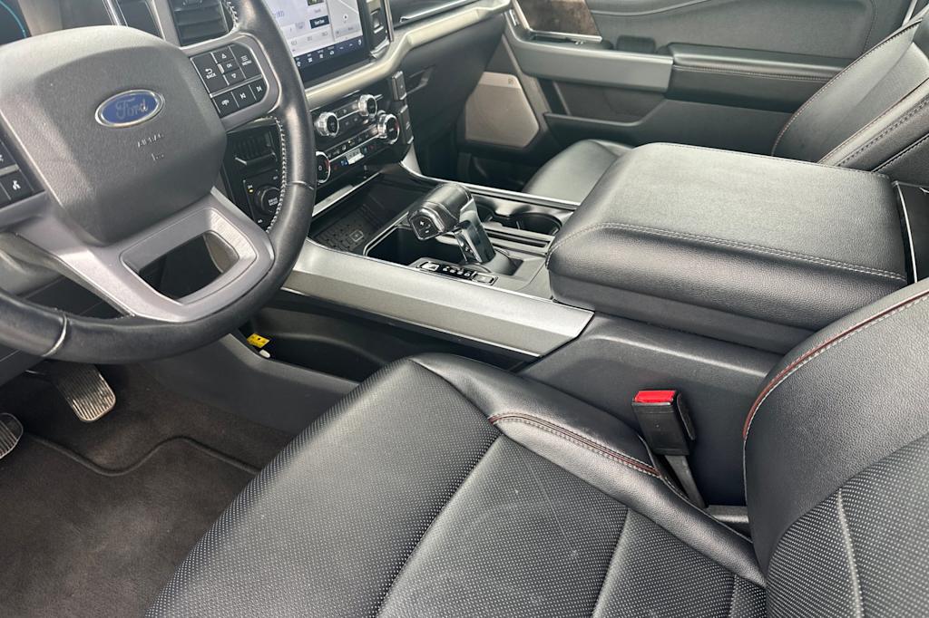 2023 Ford F-150 Lariat 8