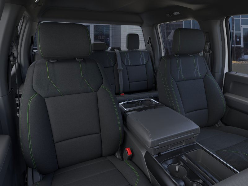 2025 Ford F-150 STX 8