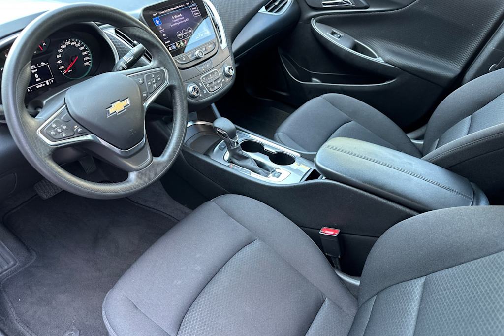 Thumbnail: 2024 Chevrolet Malibu - 8