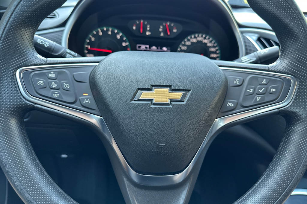 Thumbnail: 2024 Chevrolet Malibu - 25