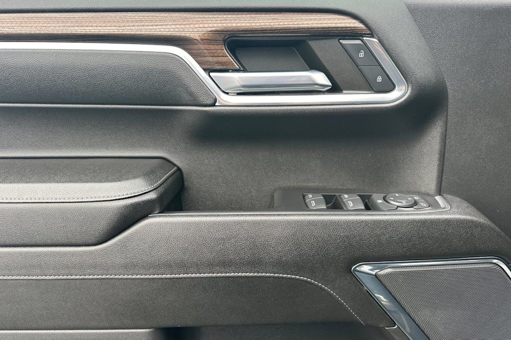 Thumbnail: 2023 Chevrolet Silverado 1500 - 20