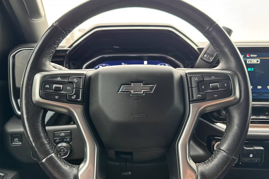 Thumbnail: 2022 Chevrolet Silverado 1500 - 26