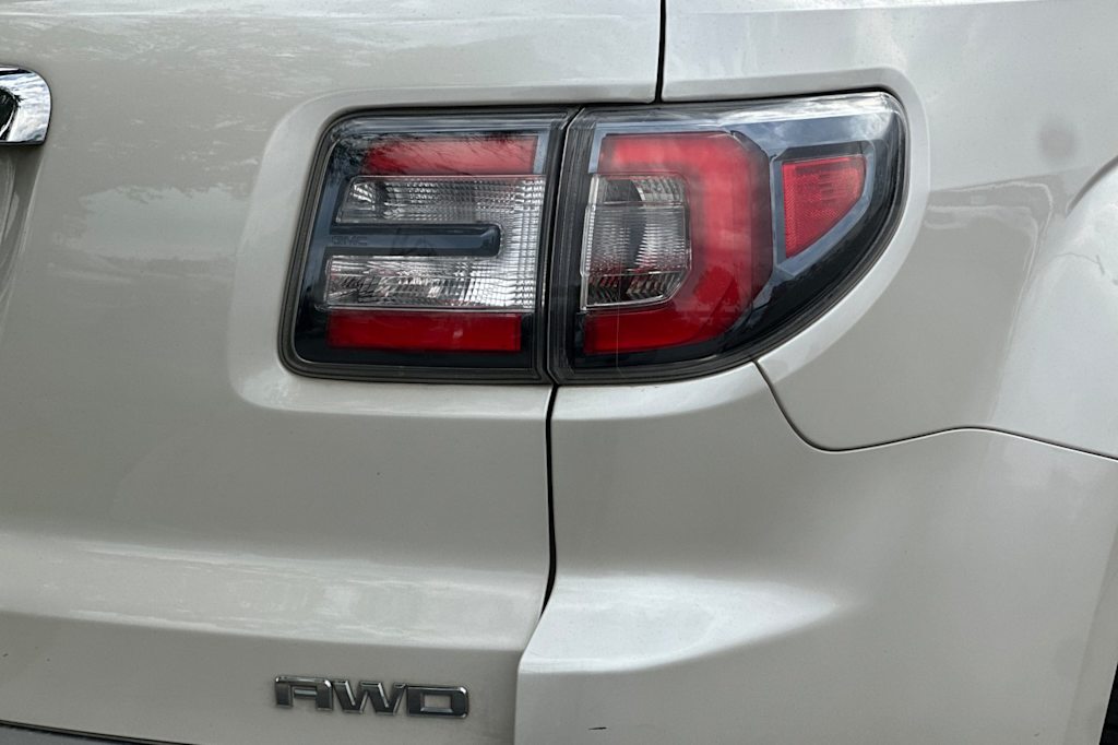 Thumbnail: 2014 GMC Acadia - 28